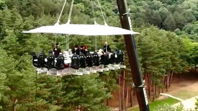 Dinner in the Sky Georgia смотреть онлайн