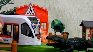 Трамвайчик - Віршик про трамвай - Трамвай і крокодил