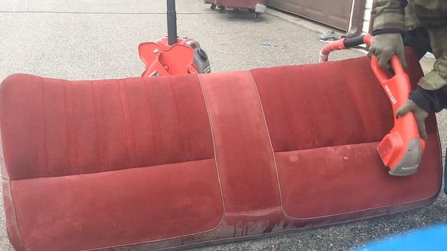 cleaning the 77 mercury seats part 2 смотреть онлайн