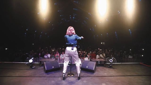 Kelli-Leigh Du Forum Abu Dhabi смотреть онлайн
