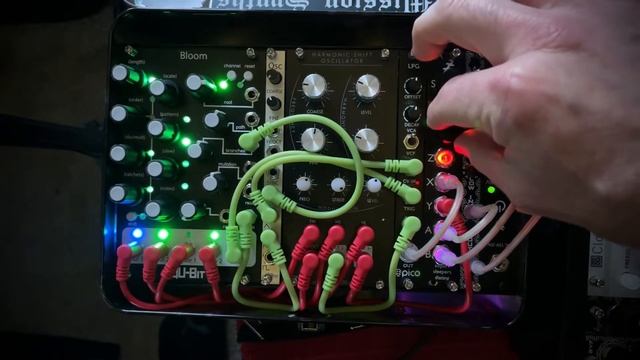 Dragging Oscillator смотреть онлайн