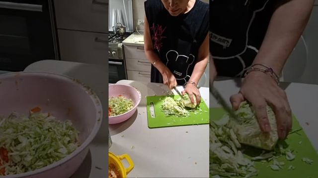 Натуральный Пробиотик - Квашеная Капуста!💚💯За 20 Минут готовим Основу для Различных Салатов и блюд! смотреть онлайн