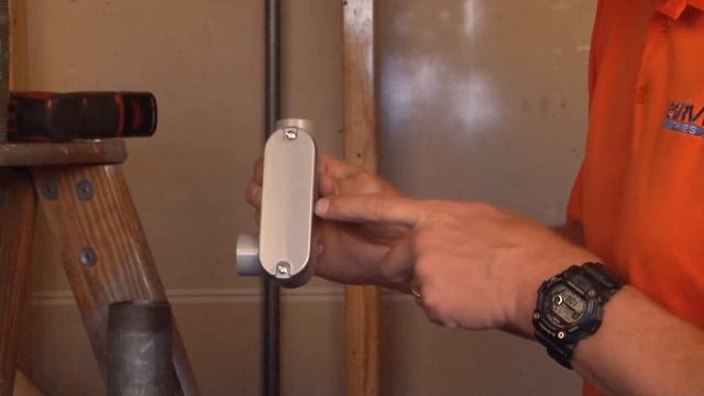 Conduit Bodies: 3/4" Powder Coated Aluminum LL Style Conduit Body LL75 смотреть онлайн