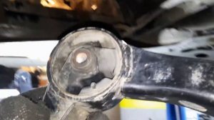 Митсубиси Лансер 10. Подушка двигателя!