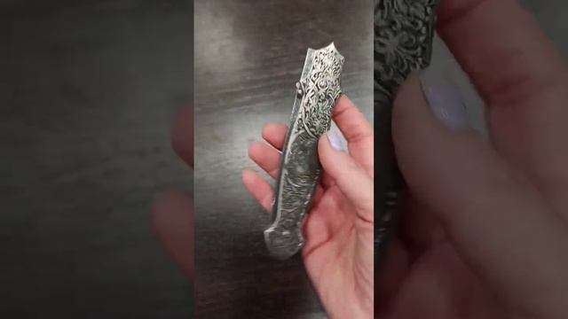 Нереальной красоты #нож от компании #дамаск 🤤 #knife #artwork #knives #blade #titanium #amazing #ed