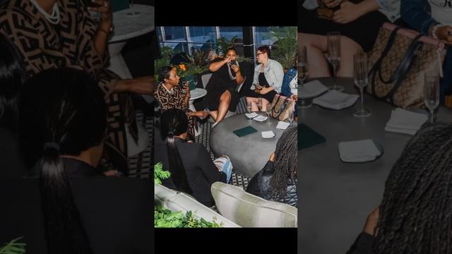 Throwback to last year’s Release & Renew! смотреть онлайн