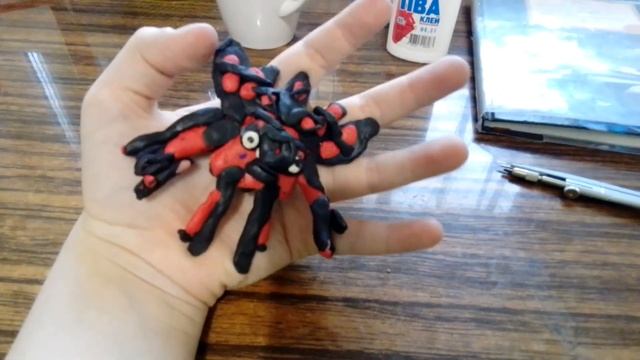 придумал спикер мена титана 3.0 из пластилина