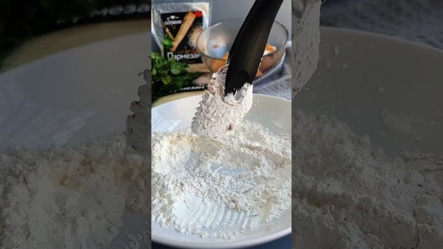 Куриные крылышки в сырном соусе смотреть онлайн