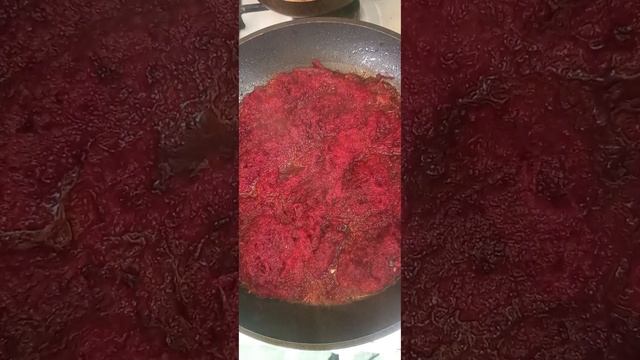 СЕКРЕТИ СМАЧНОГО БОРЩУ 😋. #борщ #секрети #українськакухня #смачно #лайфхак #українськістрави #їжа смотреть онлайн