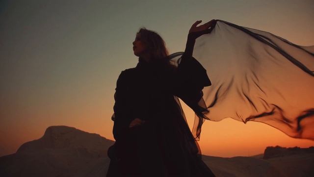 Avensis - Libre (Official Video)