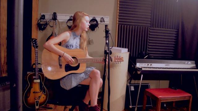 Annie James performs "Mon Amour" Live @ Medusa Studios смотреть онлайн