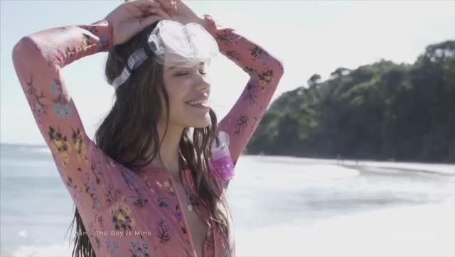 Миксы - дипхаус, девушки, море, пляж 5 смотреть онлайн