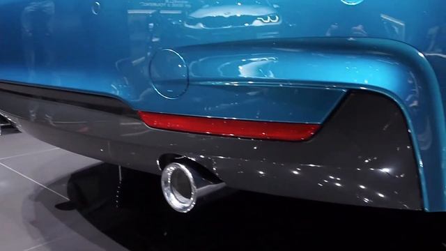 BMW 4 Series Coupé 2020 vs. Dodge Challenger 2020 смотреть онлайн