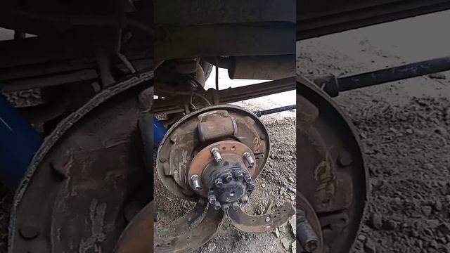 Замена задних тормозных колодок УАЗ Патриот, это ужас смотреть онлайн