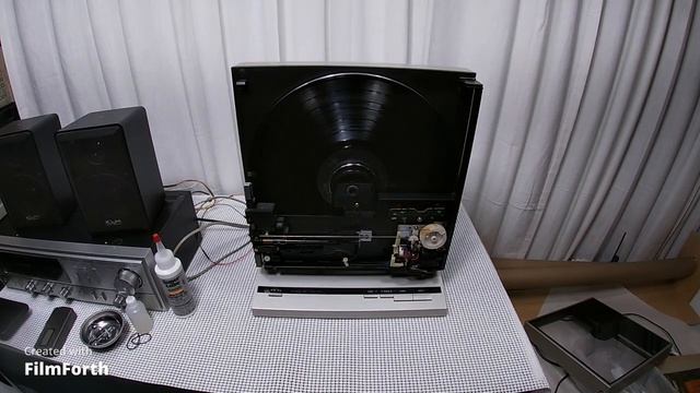 Technics SL-V5 Linear Tracking Upright / Vertical Turntable - This is so cool!!! смотреть онлайн