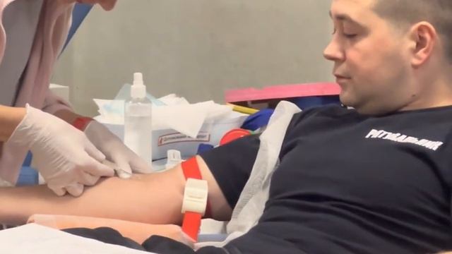 Ставайте донором крові та рятуйте життя разом із надзвичайниками! смотреть онлайн