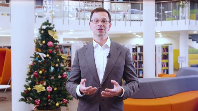 Новогоднее поздравление ректора НИУ ВШЭ Никиты Анисимова смотреть онлайн