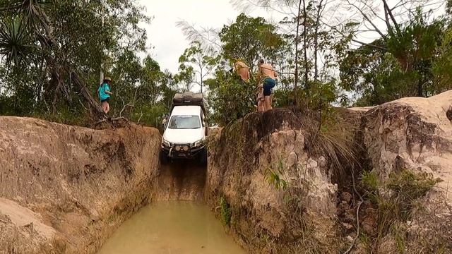 Nissan Navara on Gunshot Creek - The Old Tele Track - Cape York - June 2021 смотреть онлайн