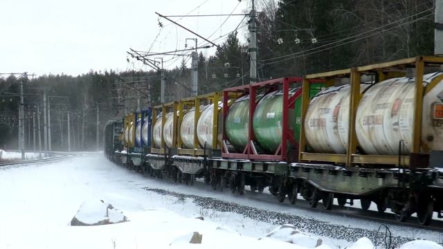 «ГРАНИТЫ со всех сторон» 2ЭС10 резервом + грузовой поезд смотреть онлайн