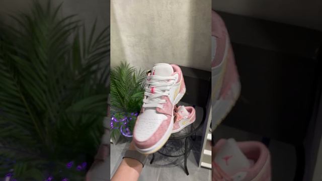 Jordan 1 low «Paint Drip» смотреть онлайн