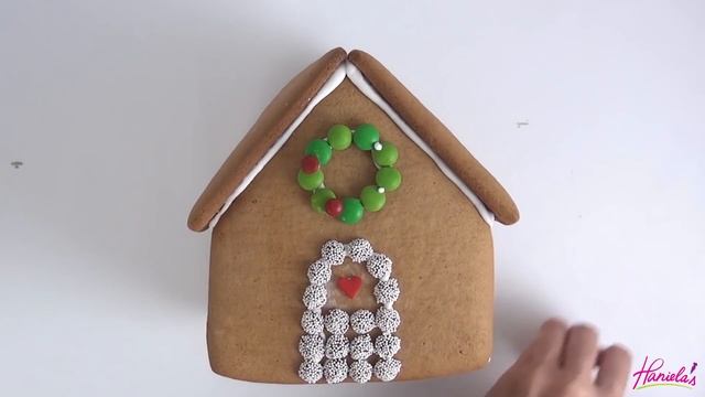 SIMPLE GINGERBREAD HOUSE |Collaboration with @Sweetambs | смотреть онлайн