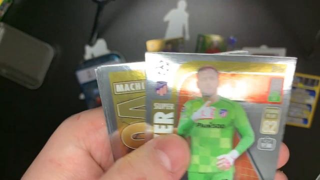 Mathc Attax 2021/22 opening Diamond and Emerald Mini Tin смотреть онлайн