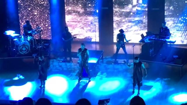 Adam Lambert "Ghost Town" Live at the Orpheum Theatre, Los Angeles 04/02/16 смотреть онлайн