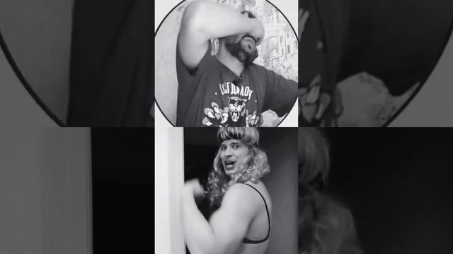 Забавные нарезки, Yanezh бомбит #shorts #юмор #янежбомбит #нарезки смотреть онлайн