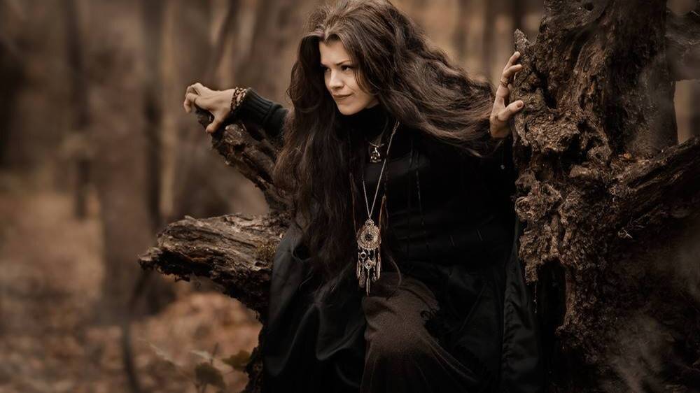 Ведьма должна передать свою силу смотреть онлайн