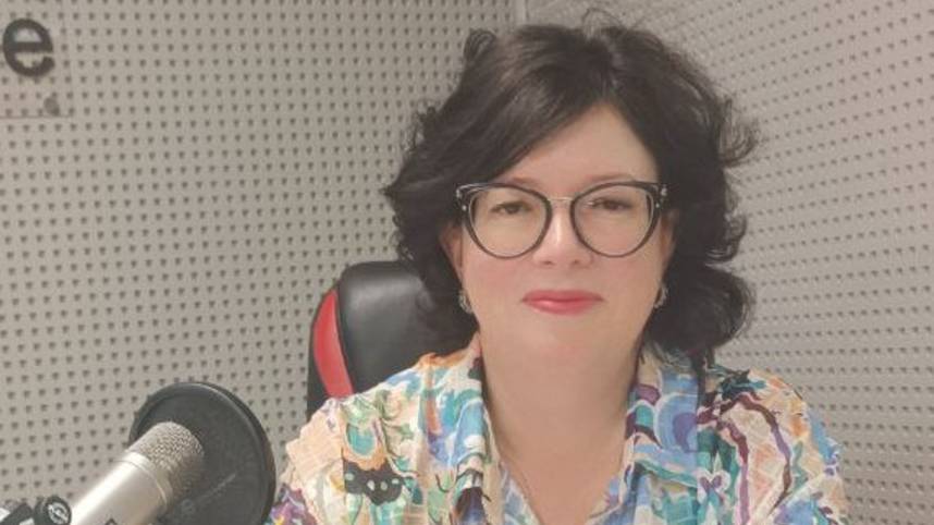 Ольга Виноградова в эфире радио "Спутник в Крыму" смотреть онлайн