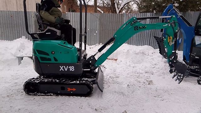 Xivi18 Kubota722 Ndi 322 аналог
