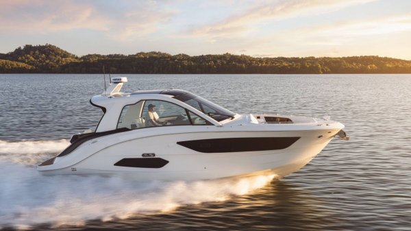 Катер Sea Ray SUNDANCER 370