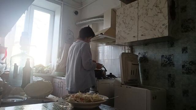 Surviving in the Russian village - using vegetarian ingredients to make dishes смотреть онлайн