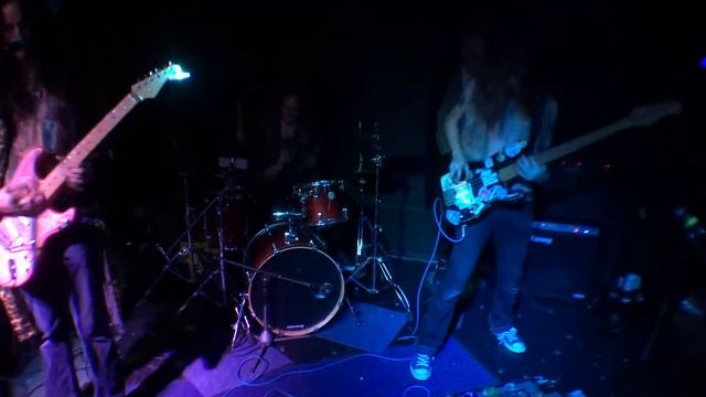 Derelics - Truckin' Dub (Live at T.Chances 01.10.2016) смотреть онлайн