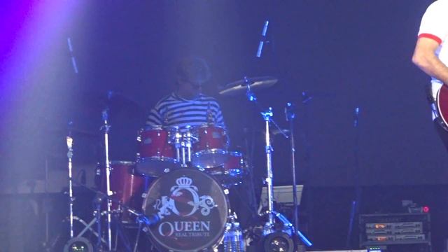 Queen Real Show Tribute - Brighton Rock (27.11.19 Irkutsk) смотреть онлайн