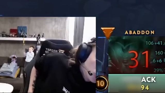 Дурачье в роли водоноса для своей команды | Dyrachyo Dota 2