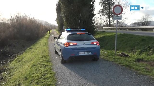 Rissa tra bande di ragazzi; accoltellato quindicenne, in gravi condizioni al San Luca смотреть онлайн