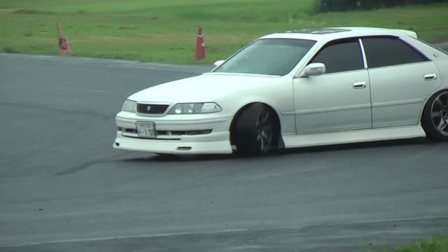 2013　7/24　TC1000　GARAGE SD　ドリフト走行会　マークⅡ　ゼッケン23 смотреть онлайн