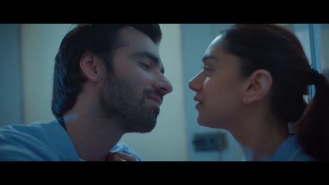 (Aditi Rao HydariNusrat and Avinash Tiwary ) kissing scene - The Girl on The Train (2021) смотреть онлайн