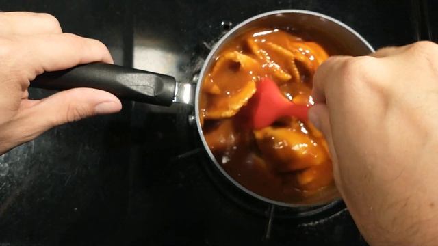 Trying Finest Beef Ravioli In Tomato Sauce смотреть онлайн