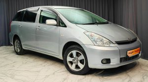 Обзор Toyota Wish 2003
