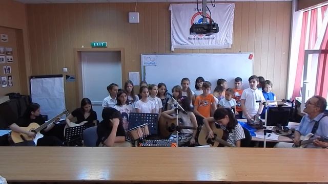 Grupul vocal -instrumental "SELENA" al Şcolii Gimnaziale "Marin Preda" Piteşti -2022 смотреть онлайн