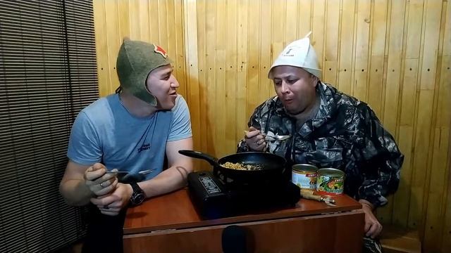 Пробуем бюджетные консервы для campinga! смотреть онлайн