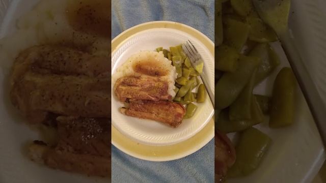 How To Cook Stewed Ribs in Brown Gravy, Italian Cut Green Beans And Mashed Potatoes смотреть онлайн