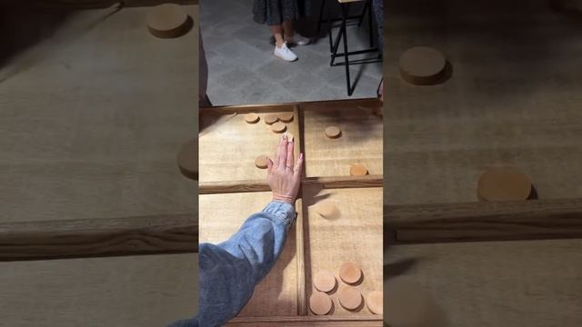 Настольная игра Закати шайбу в ворота смотреть онлайн