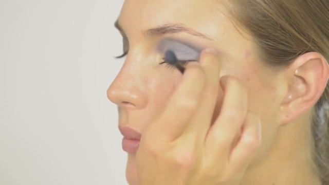 ДНЕВНОЙ И ВЕЧЕРНИЙ МАКИЯЖ - МАСТЕР - КЛАСС ОТ ORIFLAME смотреть онлайн