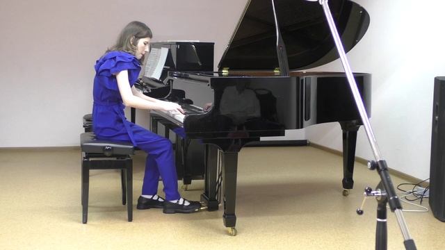 Открытый Новогодний концерт класса преп. Мартынюк Л.Ю. 24.12.24 смотреть онлайн