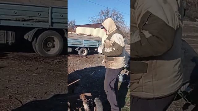 ГАЗ 53 в работе+обзор на зернодробилку и еë доработка под измельчитель щепы смотреть онлайн