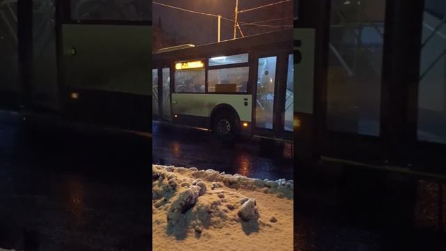 Миниролик #1582 РЕДКОСТЬ?!!?? Х501мт на 478 ??!!! Новогодний??!? #лиаз #автобус
