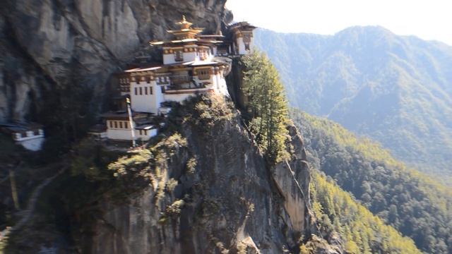 tiger nest смотреть онлайн